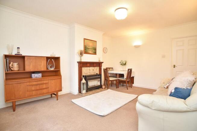 2 bed Semi-Detached for sale Image 10
