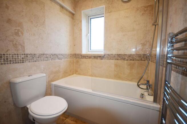 3 bed Semi-Detached to rent Image 8