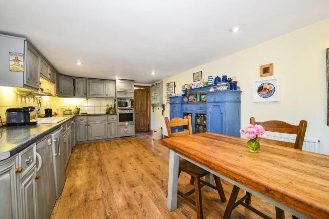 Kitchen/Breakfast Room