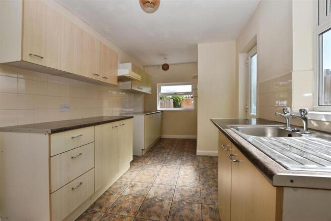 3 bed Terraced for sale Image 9