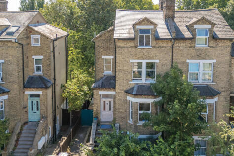 Avington Grove, London