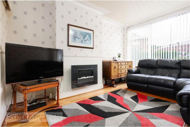 3 bed Semi-Detached for sale Image 6
