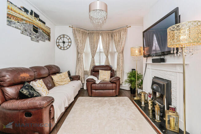 gu215hb-fa-dsc061...