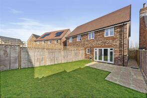 9, Carolean Avenue, Blunham MK44 3FN