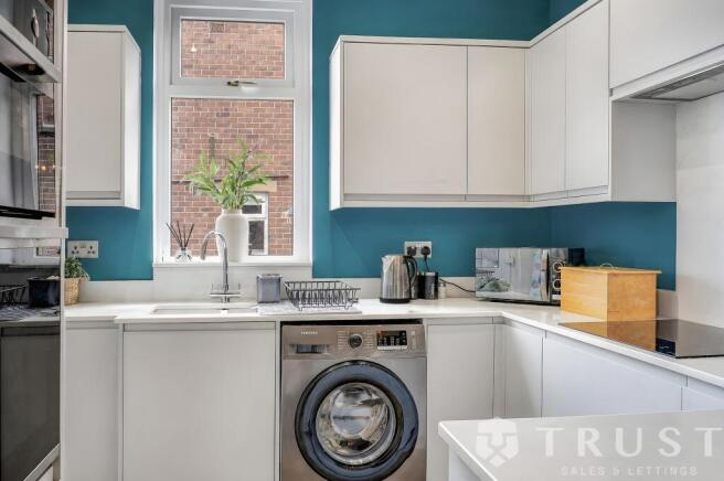 3 bed Semi-Detached for sale Image 7
