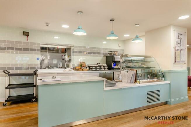 8628071-interior05.jpg