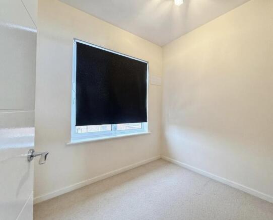 Hazel Close, N13 photo 5