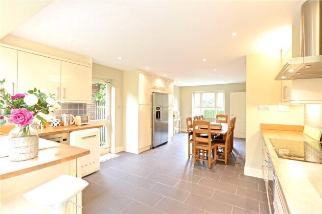 Kitchen/Dining