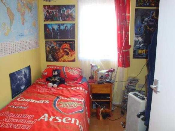 BEDROOM 3