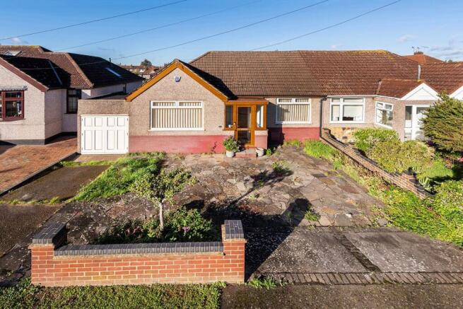 2-bed semi-detached on Cavendish Avenue, Erith, DA8, £460,000