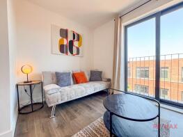 76, 14 Waterhouse Apartments, Worrall Street, Salford M5 4BZ