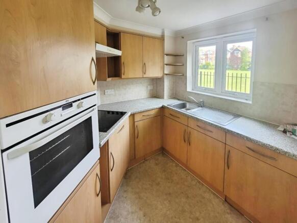 Garden House Court - Kitchen.jpg