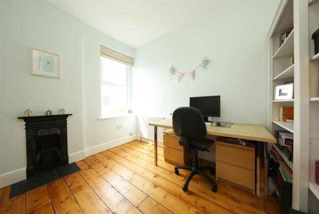14 Blenheim Rd 2931.JPG