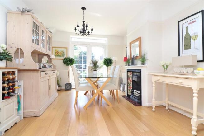 Dining Room.JPG