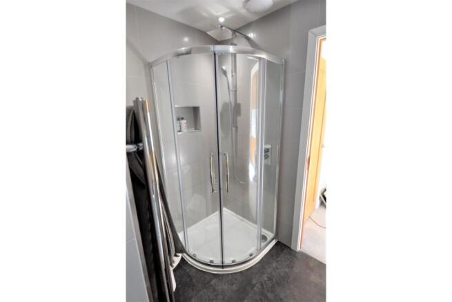 Master En-suite