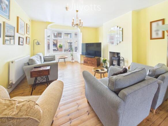 7 bed Semi-Detached for sale Image 5