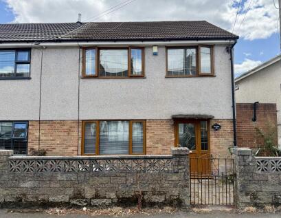 Alexander Place, Abercanaid, Merthyr Tydfil, CF48 1SJ