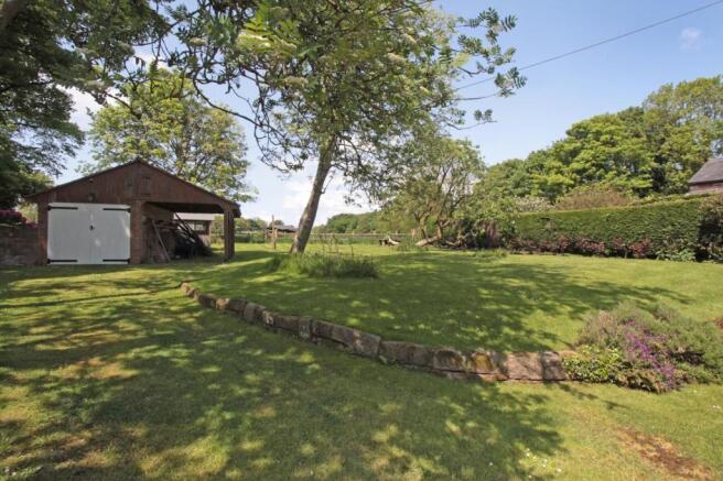 Detached Garage