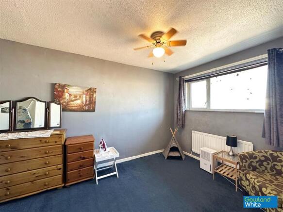 3 bed Terraced for sale Image 10