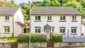 3, Llwyn Melin, Clydach NP7 0LJ