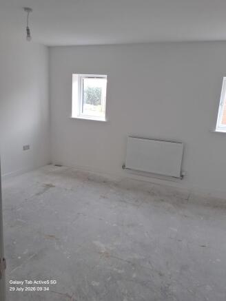 3 bed Semi-Detached to rent Image 8