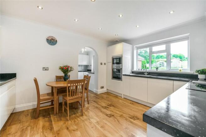 Kitchen/Breakfast