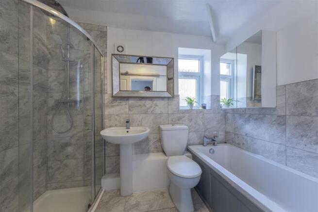 27 Marcliff Grove-034.JPG