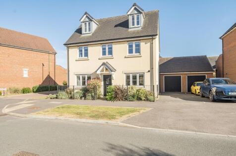 Heron Close, Shopwhyke Lakes, PO20