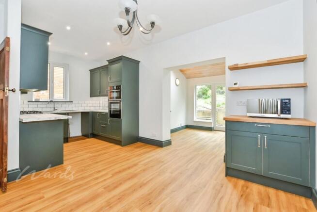 kitchen (2)
