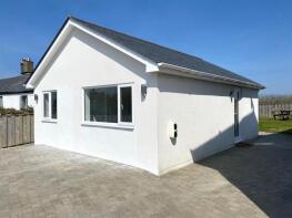 Sea View Bungalow, New Road, Carloggas, St Mawgan TR8 4EG