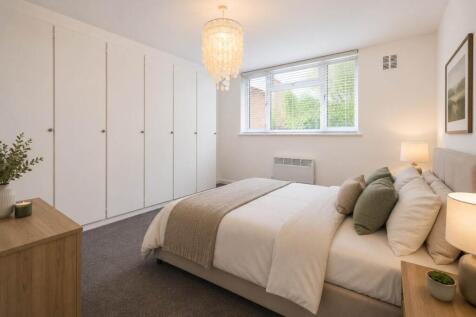 Holt Close, Borehamwood