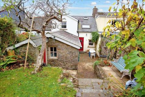 Twopennyhay Cottage, 16 Holyland Road