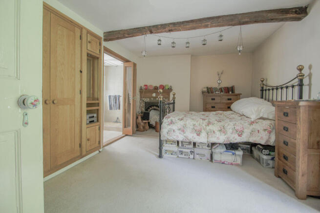 5 bed Character Property for sale Image 11