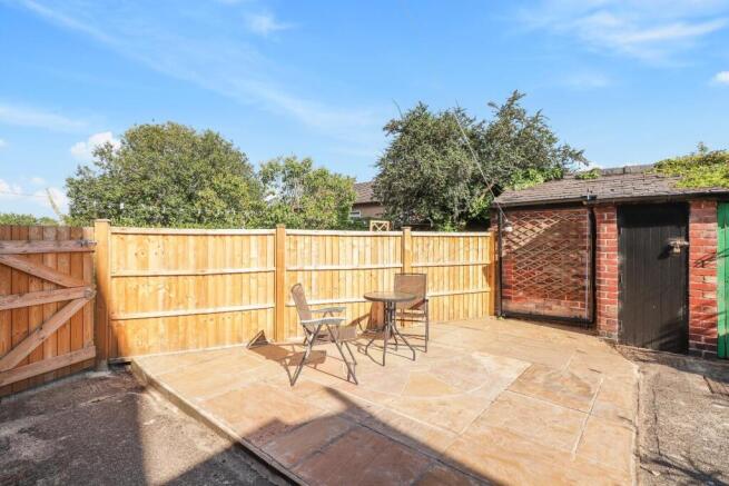 3 bed Terraced for sale Image 6
