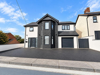 98 York Road, Broadstone, Poole, BH18 8EU