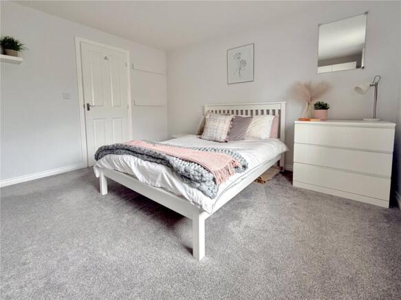 3 bed Semi-Detached for sale Image 12