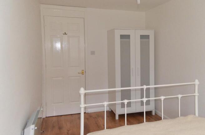 Smaller bedroom
