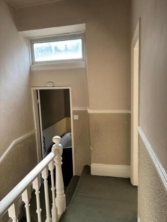 4 bed House for sale Image 7