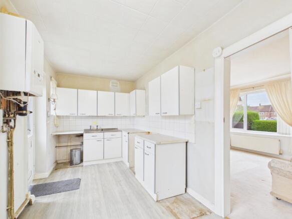 3 bed Terraced for sale Image 4
