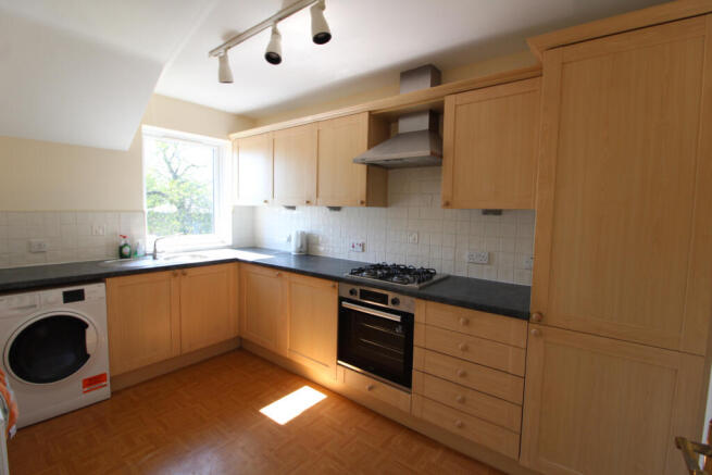 2 bed Flat to rent Image 4