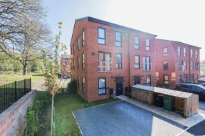 40, Copper Beech Court, Lawnswood, Leeds LS16 6FW