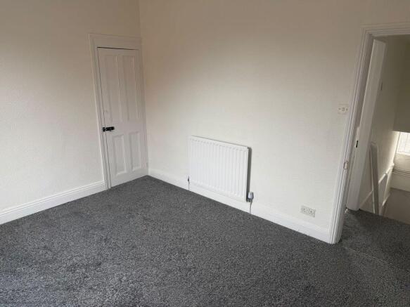 2 bed Terraced to rent Image 10
