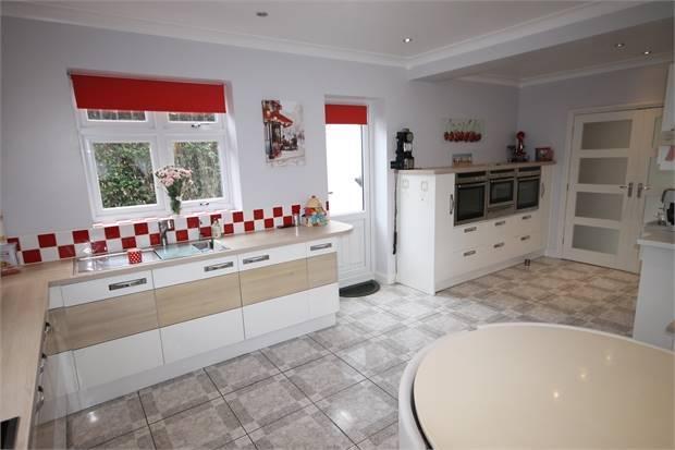 L shape kitchen