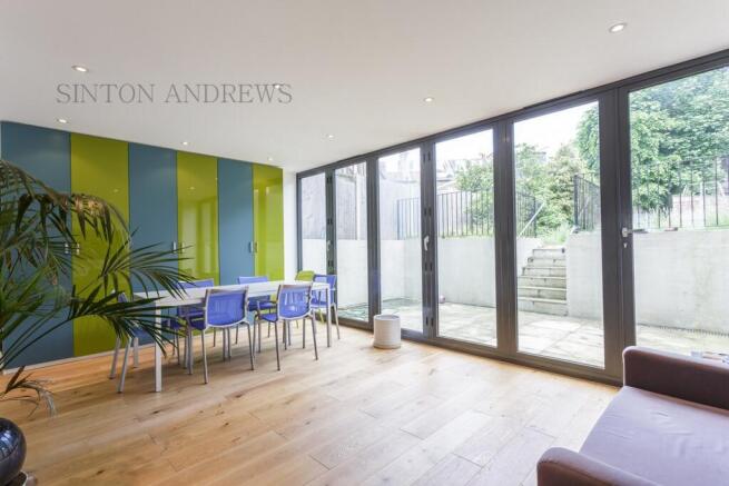 SITTING ROOM