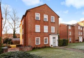 10, Fairmile Court, Fairmile, Henley-on-thames RG9 2JP