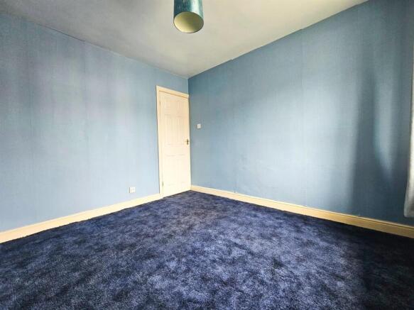 3 bed Terraced for sale Image 11