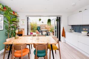 18, Ashley Grove Road, St Werburghs, Bristol BS2 9AR