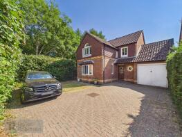 10, Garrett Close, Maidenbower, Crawley RH10 7UP