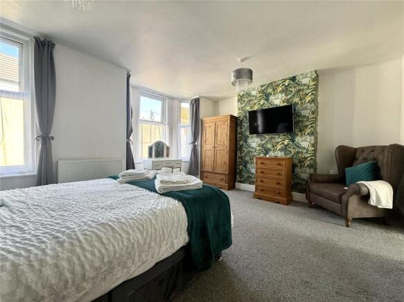6 bed Terraced for sale Image 11