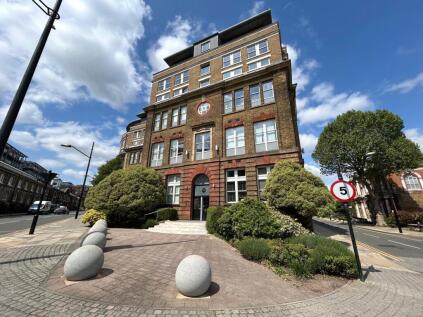 Cadogan Road, Woolwich, SE18